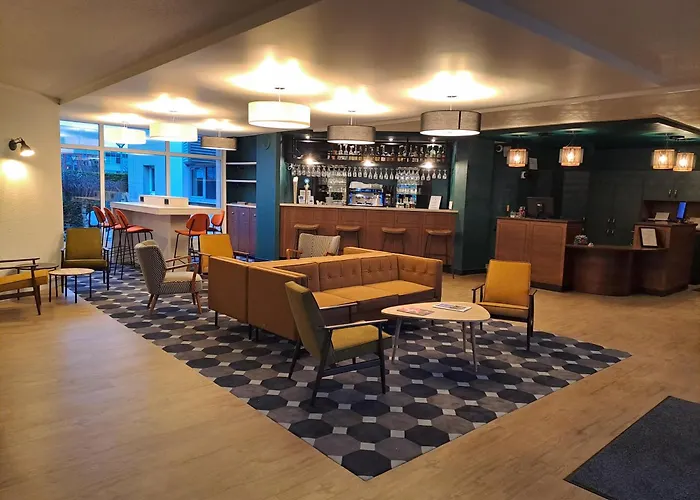 Le Carline, Sure Collection By Western